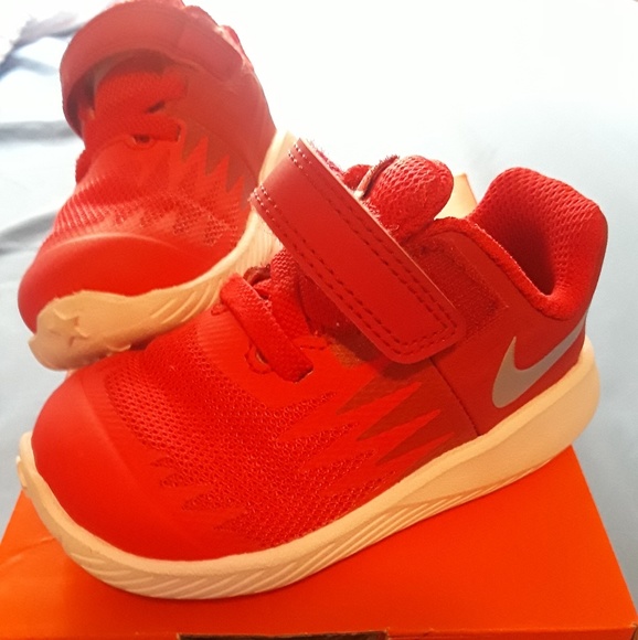 Toddler shoes - Picture 1 of 3